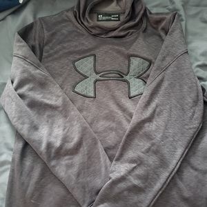 Underarmour sweatshirt